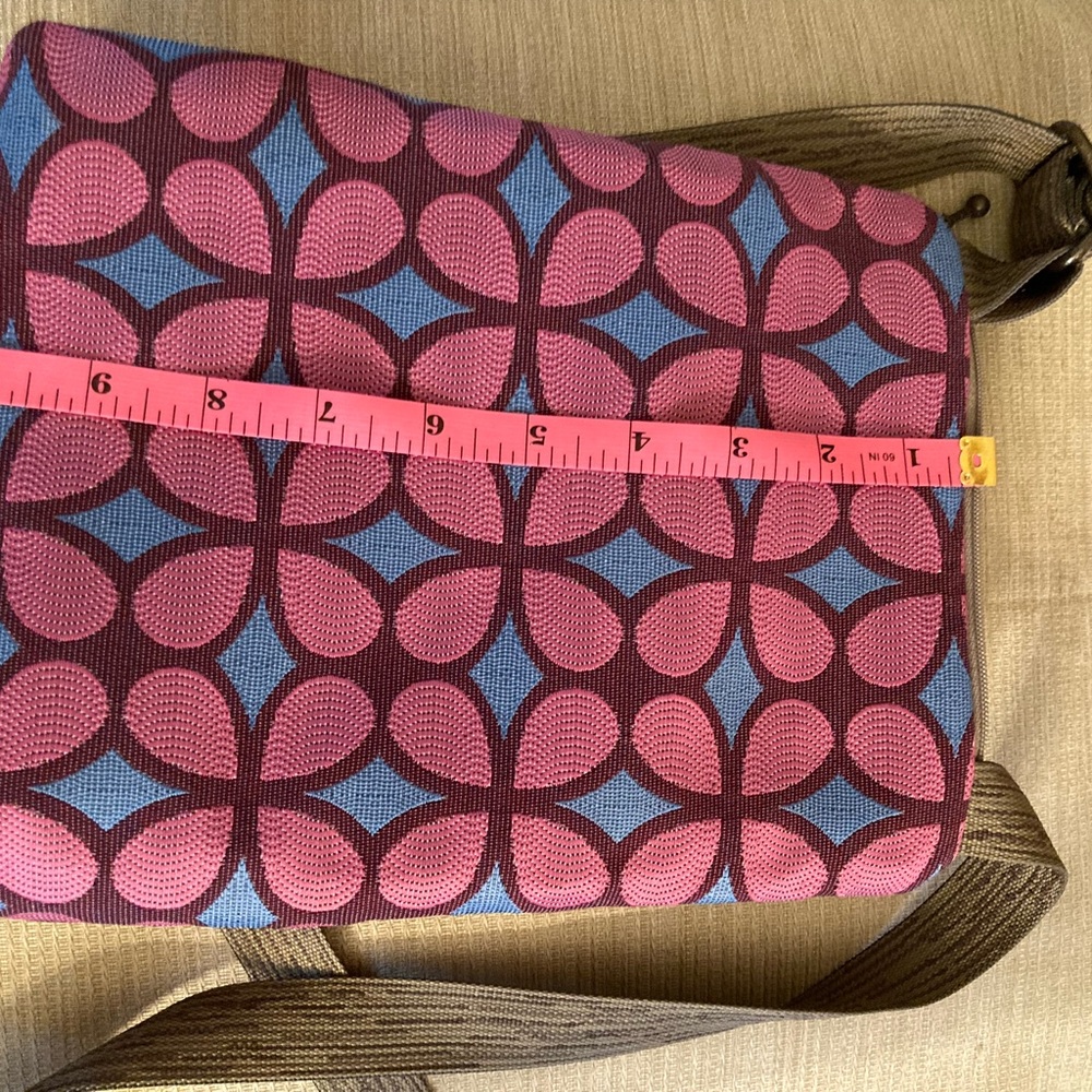 Stylish Pink and Blue Handmade Maruca Crossbody Bag - Picture 6 of 9